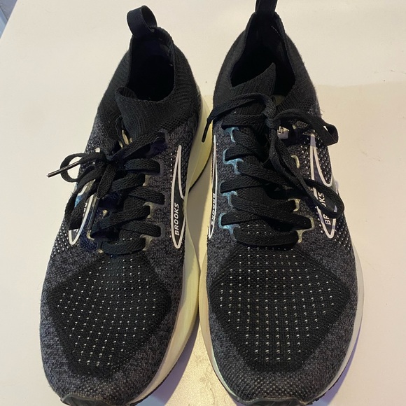 Brooks Levitate 5 Stealthfit Running shoes - Picture 6 of 6